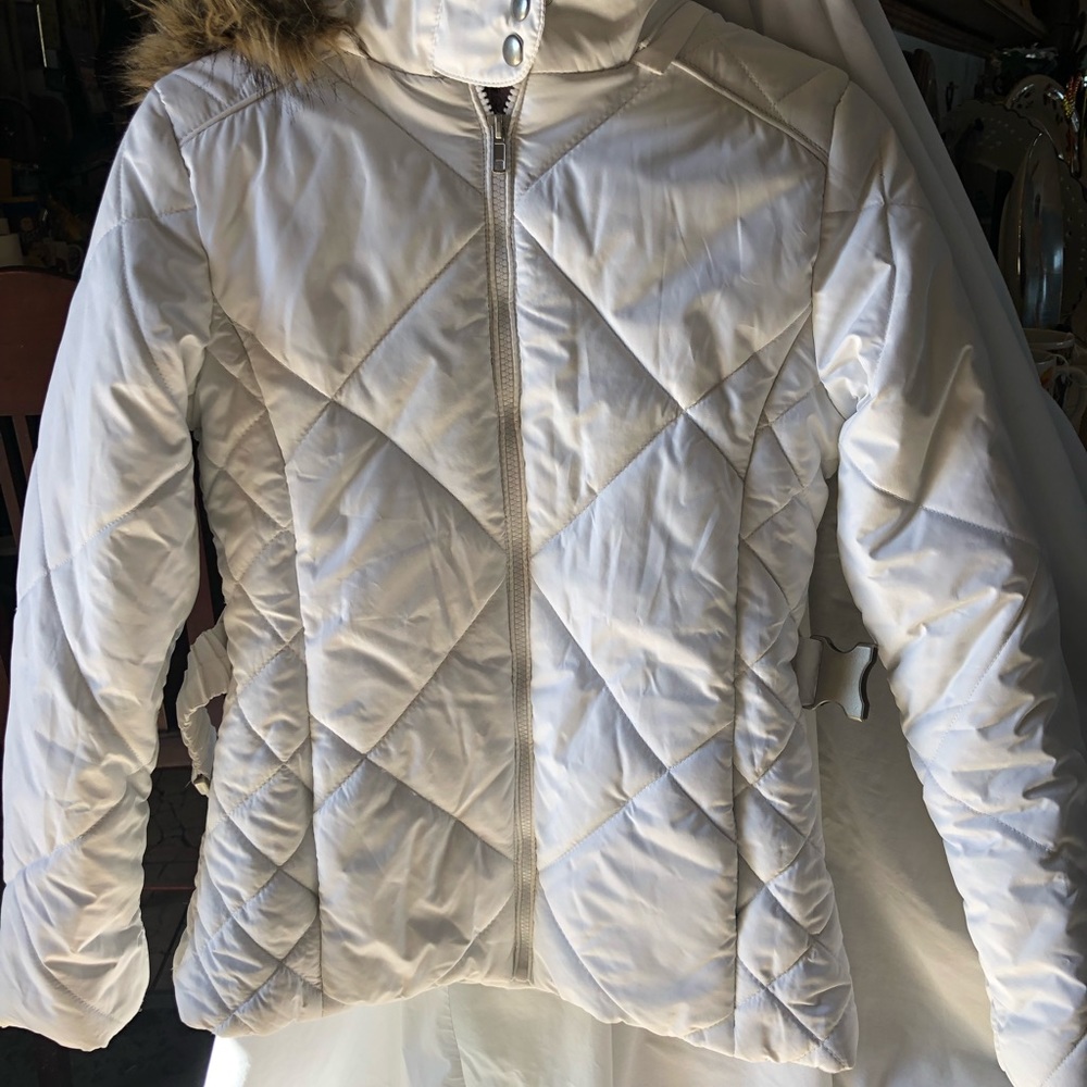 Krush white puffer jacket with fur hood